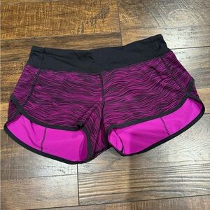 Lululemon size 6 short